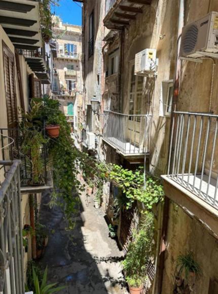 Triscele House - Corrieri Lägenhet Palermo Exteriör bild