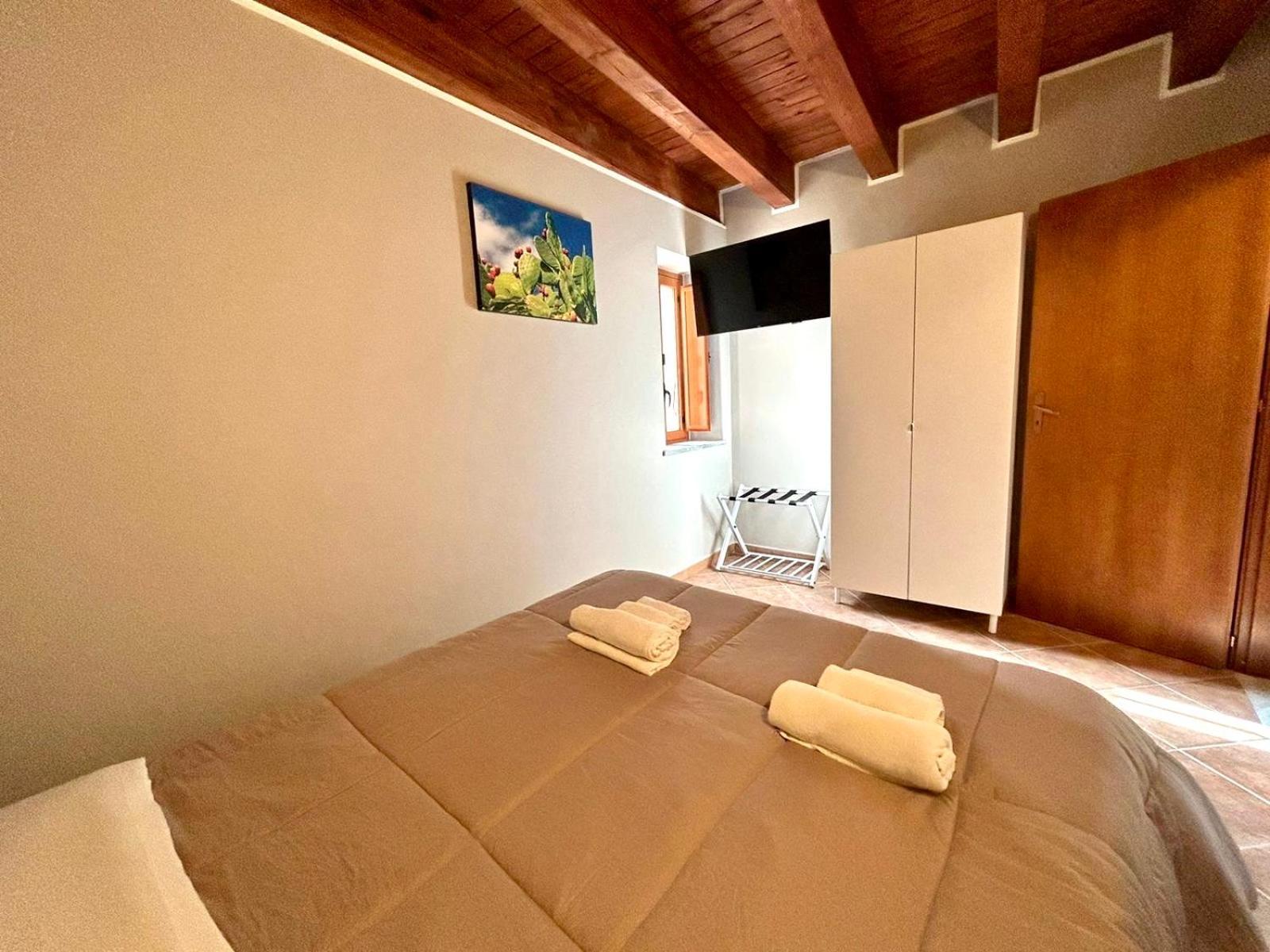 Triscele House - Corrieri Lägenhet Palermo Exteriör bild
